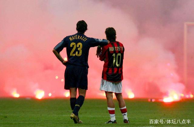 足球中超后卫世界级解围登上热搜