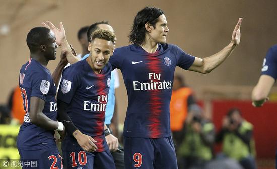 半场战报：博洛尼亚1-2克雷莫内塞，奥尔索利尼点射，瓦尔迪、帕耶罗破门（半场战况：博洛尼亚1-2落后克雷莫内塞，奥尔索利尼点球命中，瓦尔迪与帕耶罗先后破门）