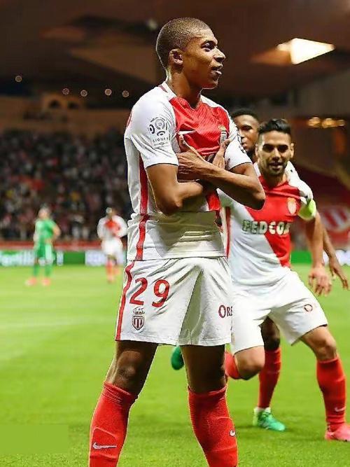 吉林外援关键时刻定胜局（吉林外援关键一击锁定胜利）