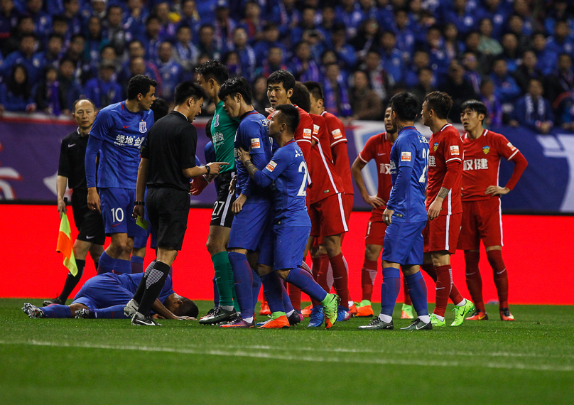 都体：弗拉霍维奇可能缺席尤文20场比赛，包括多场关键战役（都体：弗拉霍维奇或将缺席尤文多达20场，关键之战受波及）