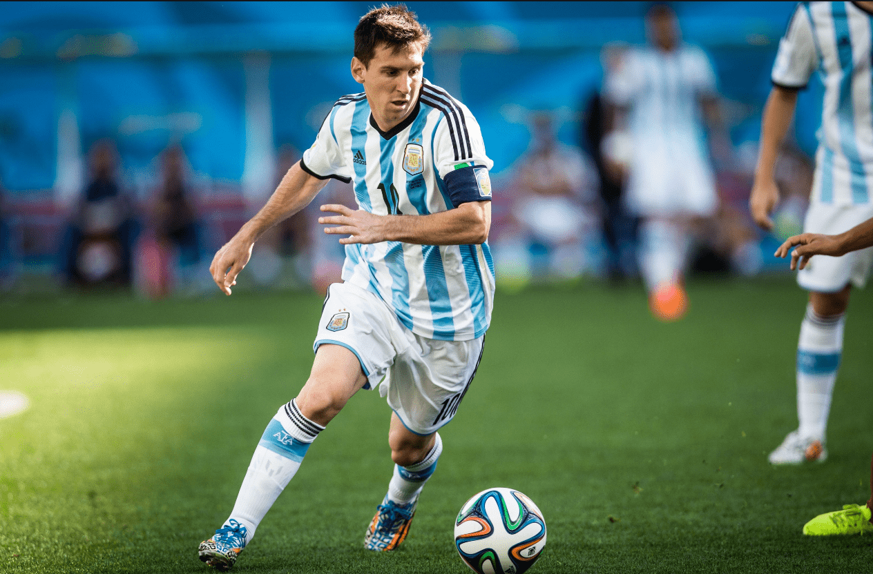 D席：08年欧洲杯没人看好我们，阿拉贡内斯给了每个人信心（D席：2008欧洲杯不被看好，阿拉贡内斯为全队注入信心）