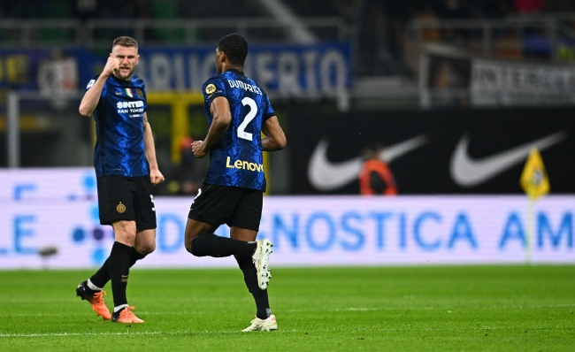 意甲战报：伊尔迪兹双响，孔塞桑屡失良机，尤文2-1卡利亚里（意甲焦点：伊尔迪兹梅开二度，孔塞桑挥霍良机，尤文2-1力克卡利亚里）