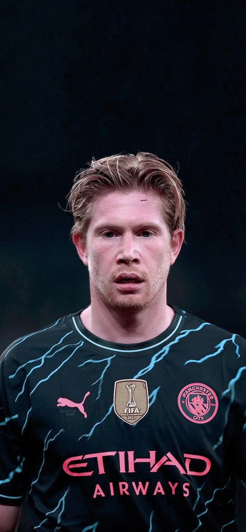 前锋连续三轮破门，全场观众沸腾（前锋三场连破门，点燃全场）