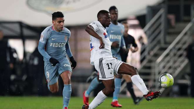 迟来的告别，拜仁在主场为科曼举办告别仪式（拜仁主场为科曼补办告别仪式）