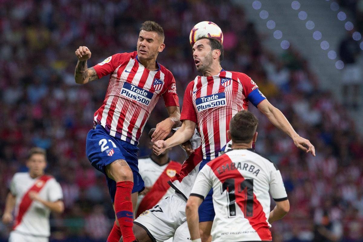 国乒主力连轴转战四城，赛程密集伤病频发压力倍增（国乒主力四城连战，密集赛程致伤病频仍压力陡增）