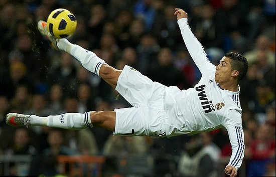 弗赖堡vs美因茨：金特尔、格里福首发，李在城、里斯出战（弗赖堡迎战美因茨：金特尔、格里福先发，李在城、里斯将出战）