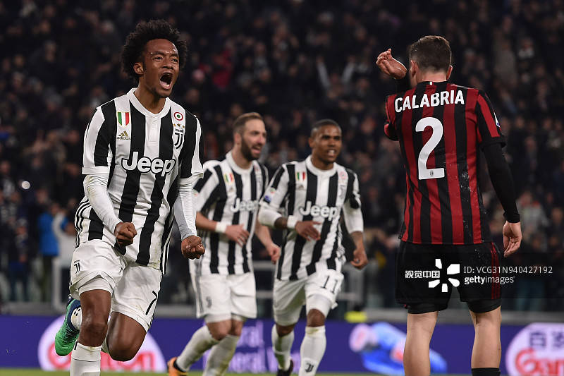 RMC：巴黎大巴被毕包球迷石块袭击，所幸并无人员受伤（RMC：毕包球迷向巴黎大巴投掷石块，所幸无人受伤）